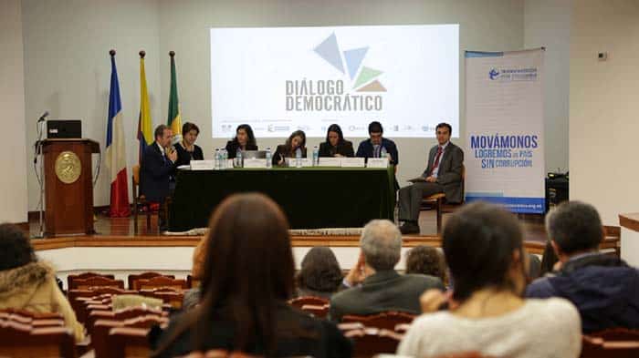201703_transparencia-por-colombia-desarrollo-territorial-privado-extractivo