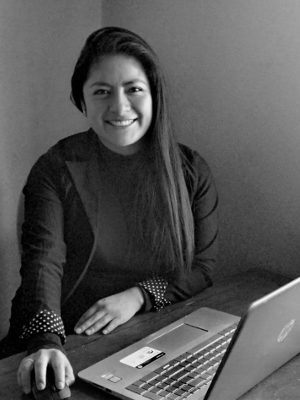 Mayra Flores