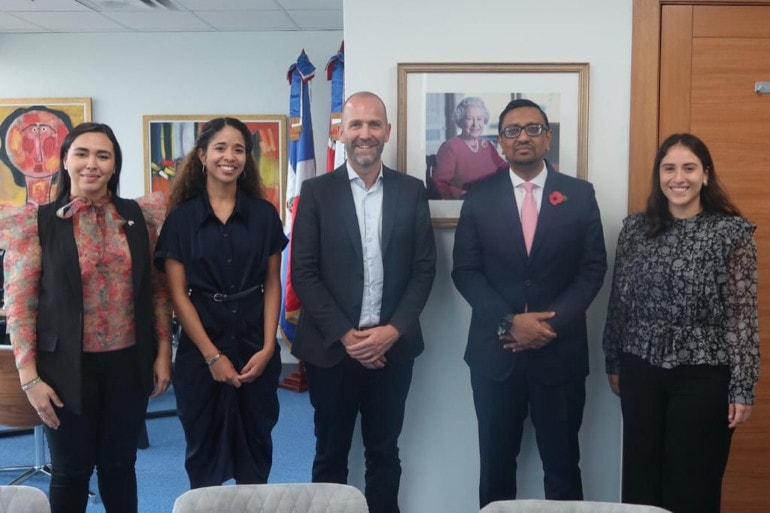 Guillen Calvo, Director General Amercia Latina y Caribe, se reunió con S.E. Mockbul Ali OBE, Embajador de Su Majestad en la República Dominicana y Embajador no residente en la República de Haití