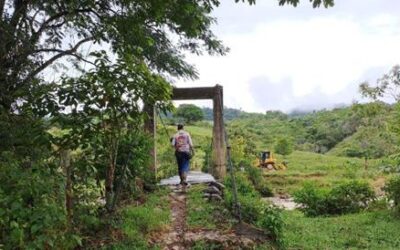 Construire le plan de relations pour le projet Andaki et Vilma, Caquetá, Colombie